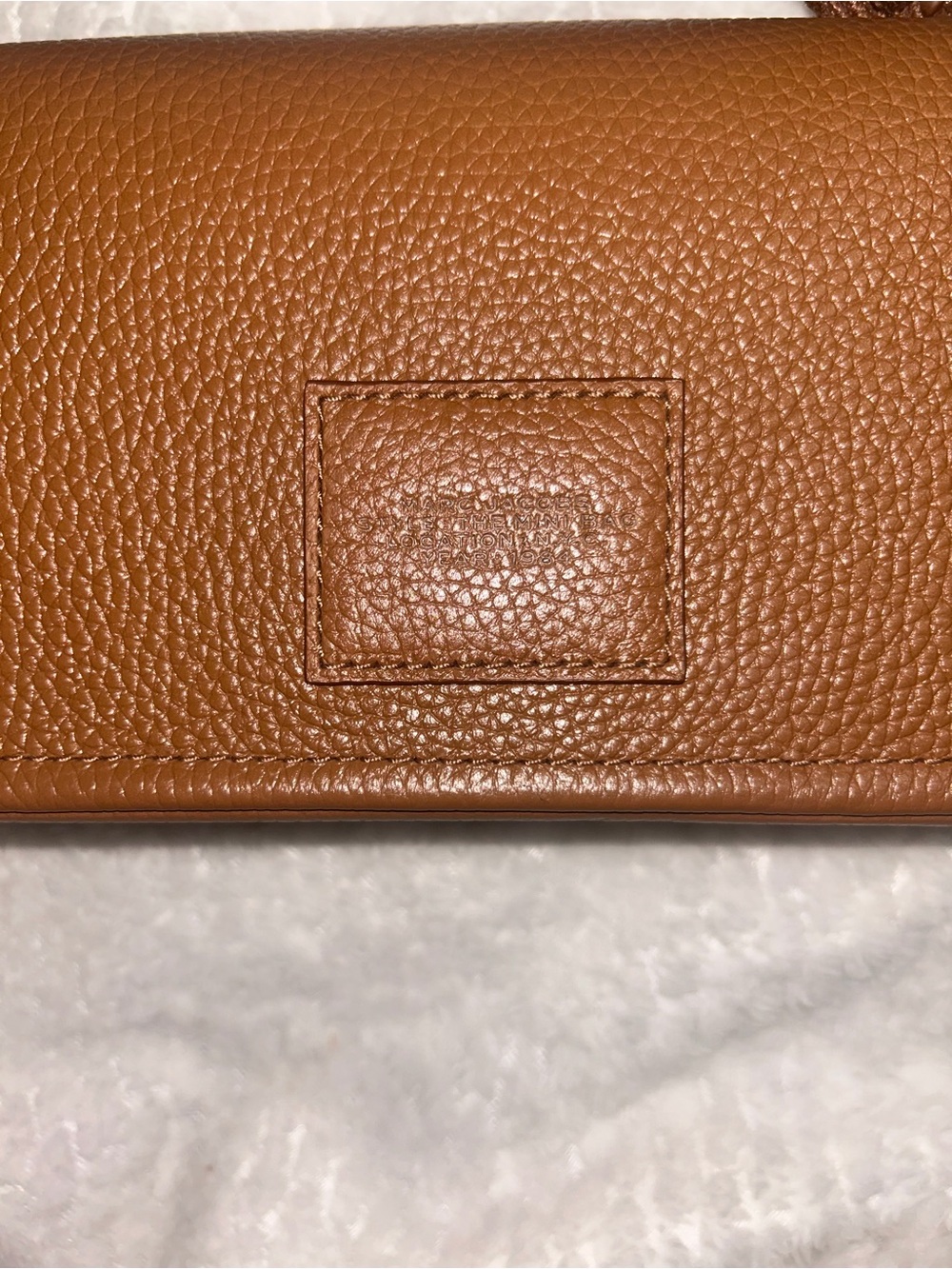 Marc Jacobs The Mini Bag Brown Leather Belt Bag with Embossed Logo - Picture 2 of 7